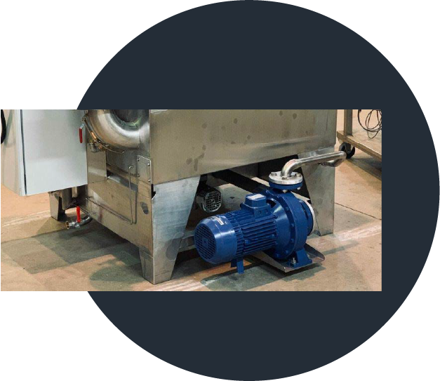 Lavadora de piezas equipada con bomba de lavado de alto caudal