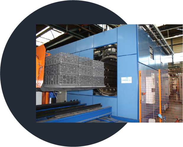 Solvent washer for heat treatment