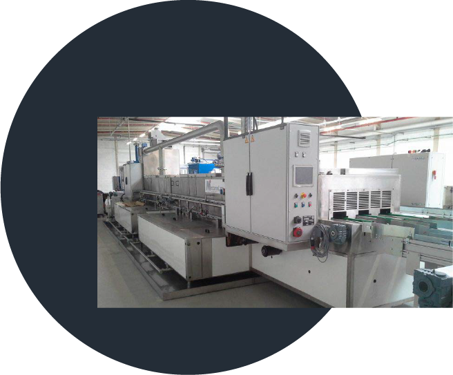 Washing tunnel for degreasing and drying industrial machined parts